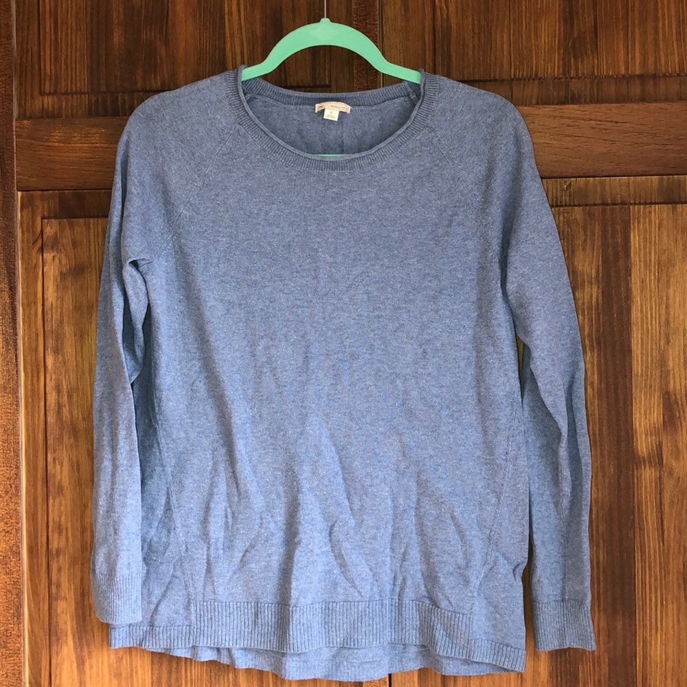 GAP sweater